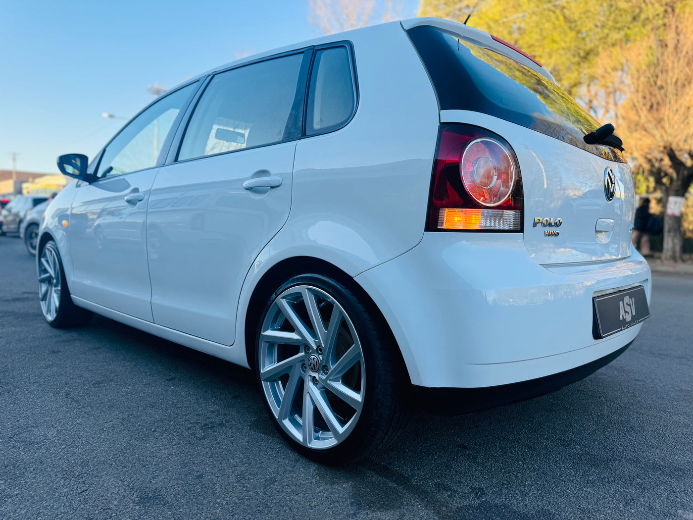 2015 POLO VIVO 1.4 TRENDLINE