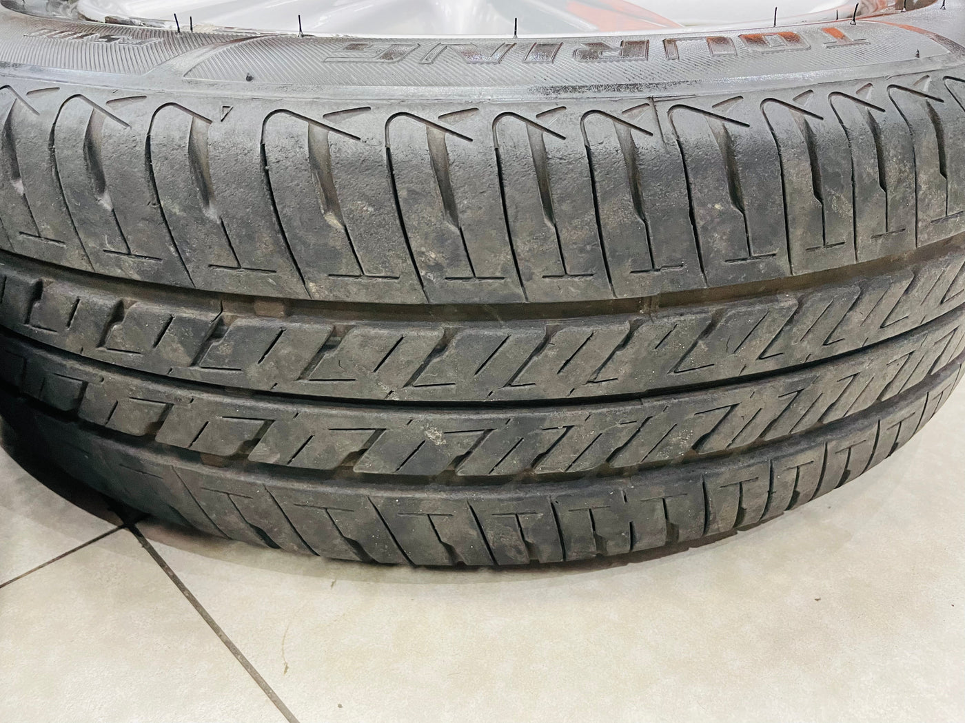 15” POLO 6r comfortline 5/100 pre owned mags & tyres
