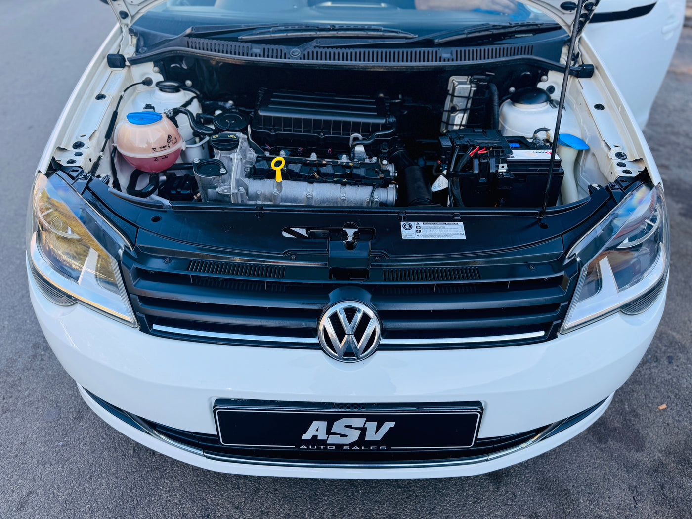 2015 POLO VIVO 1.4 TRENDLINE