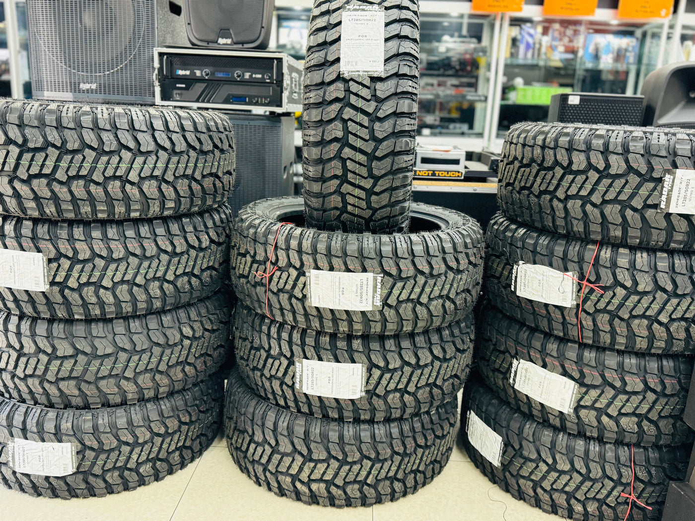 RADAR RENEGADE  RT+ 285/50/22 TYRES