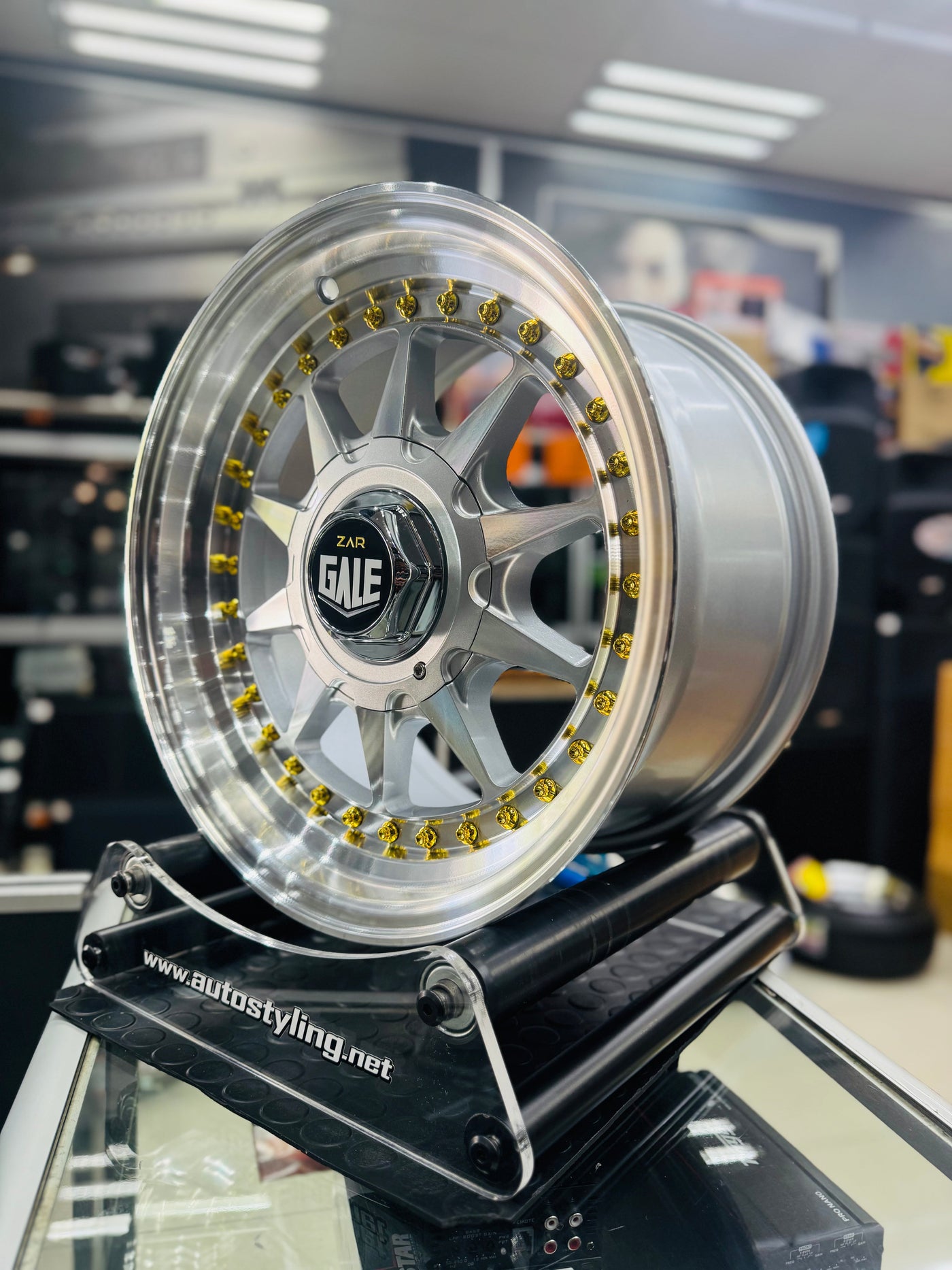 15”  GALE  4/100 4/108 SILVER