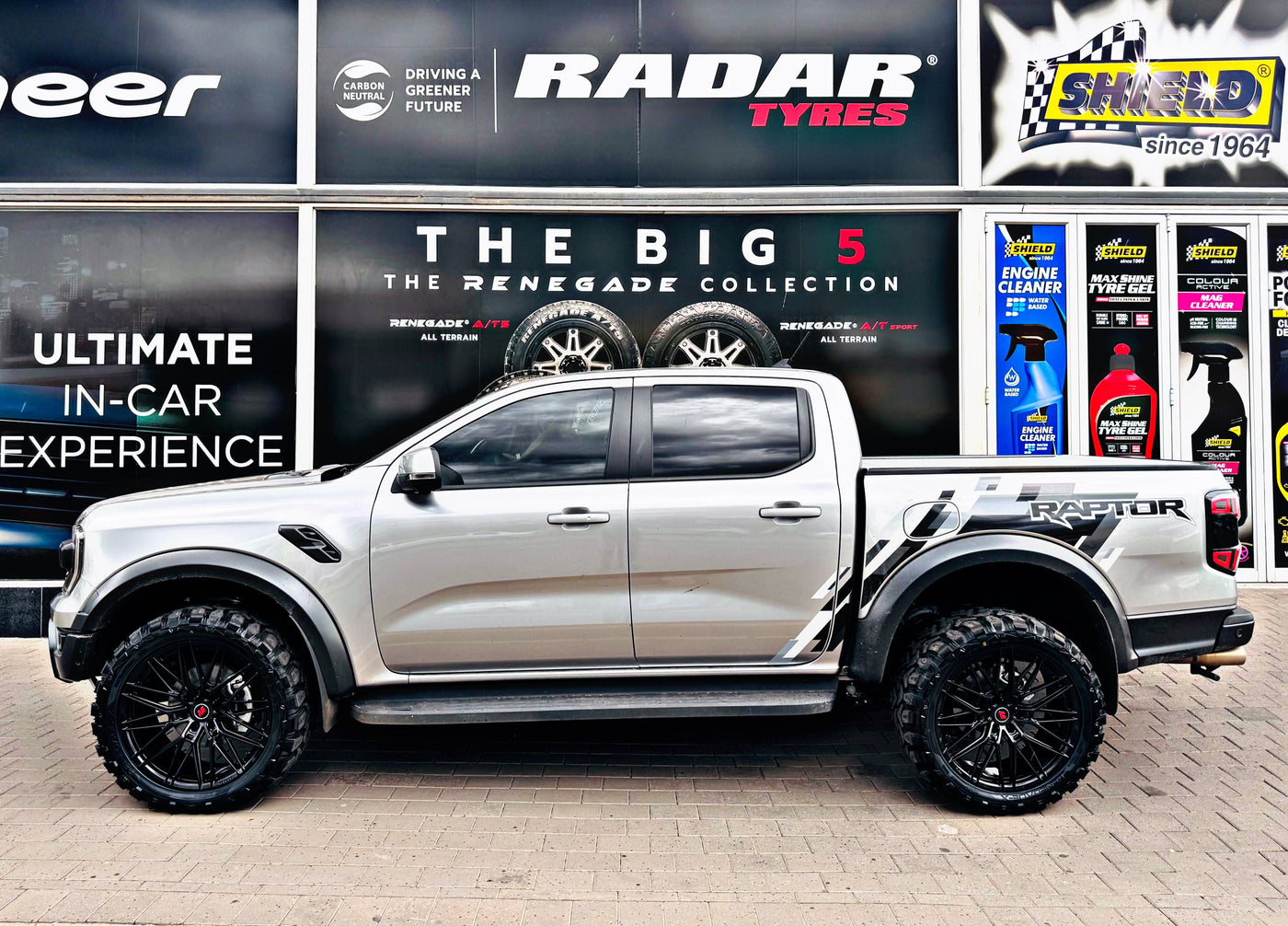 RADAR RENEGADE-X MUD TERRAIN 33”x12.5 R22