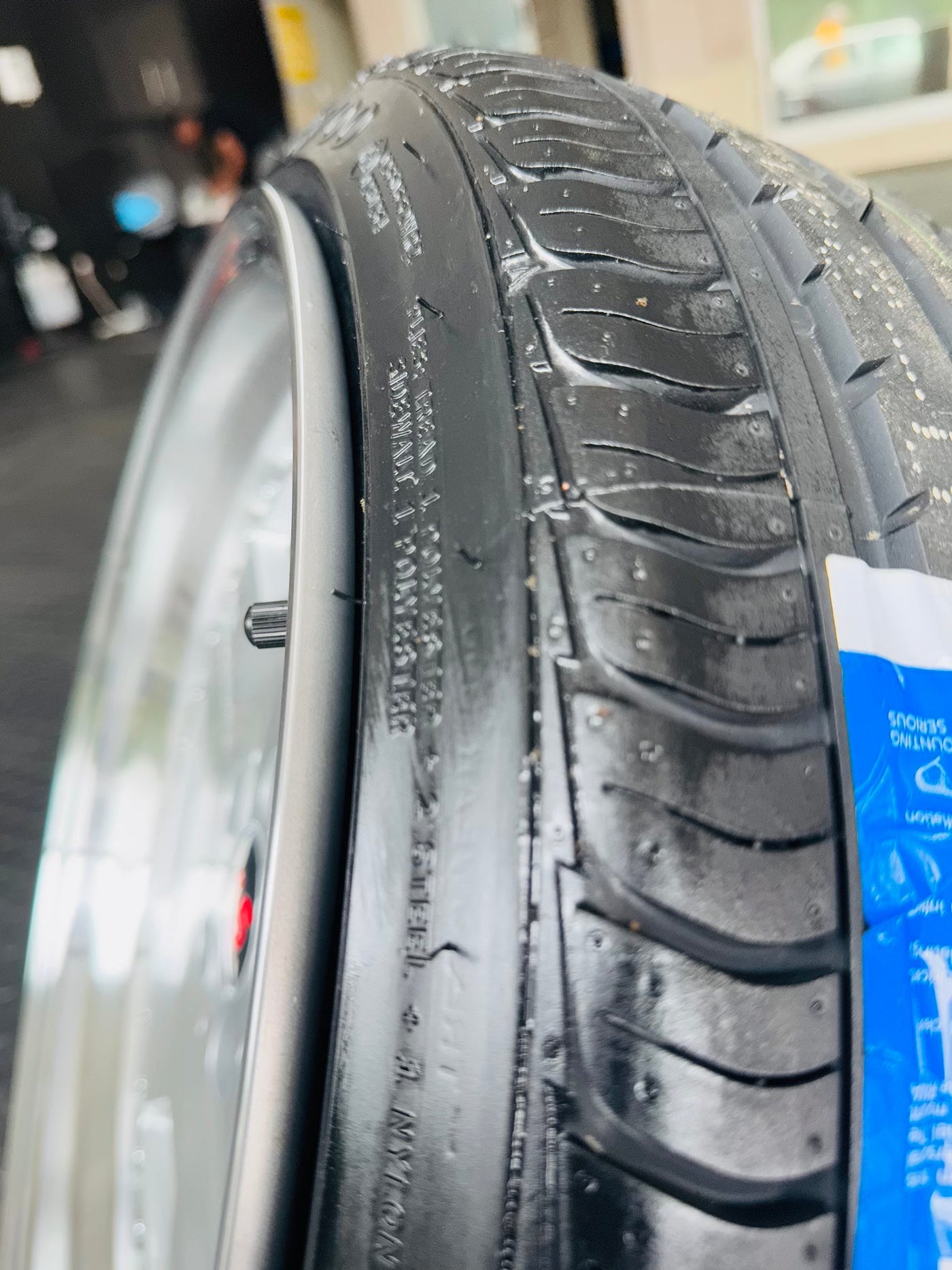 RIM & TYRE COMBO DEAL 17” PERFORMA 5/100 + 195/40/17 COMFORSER - BRAND NEW