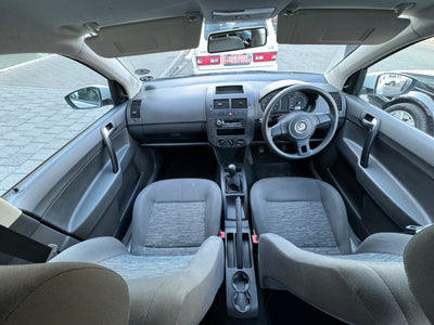 2015 POLO VIVO 1.4 TRENDLINE