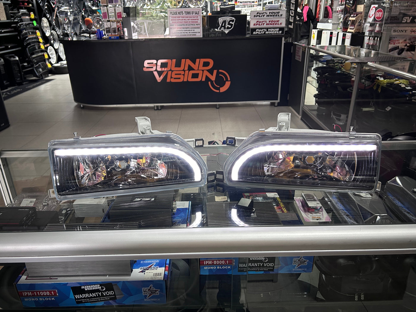 Toyota Corolla/Conquest /Baby Camry Headlamps (93-99)black DRL led   Headlamps