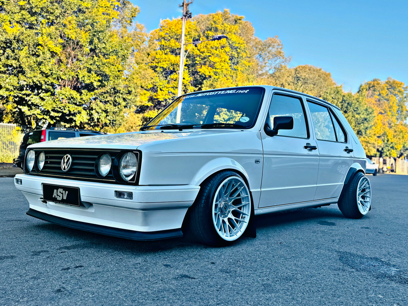 Universal Cressida lip 2pce