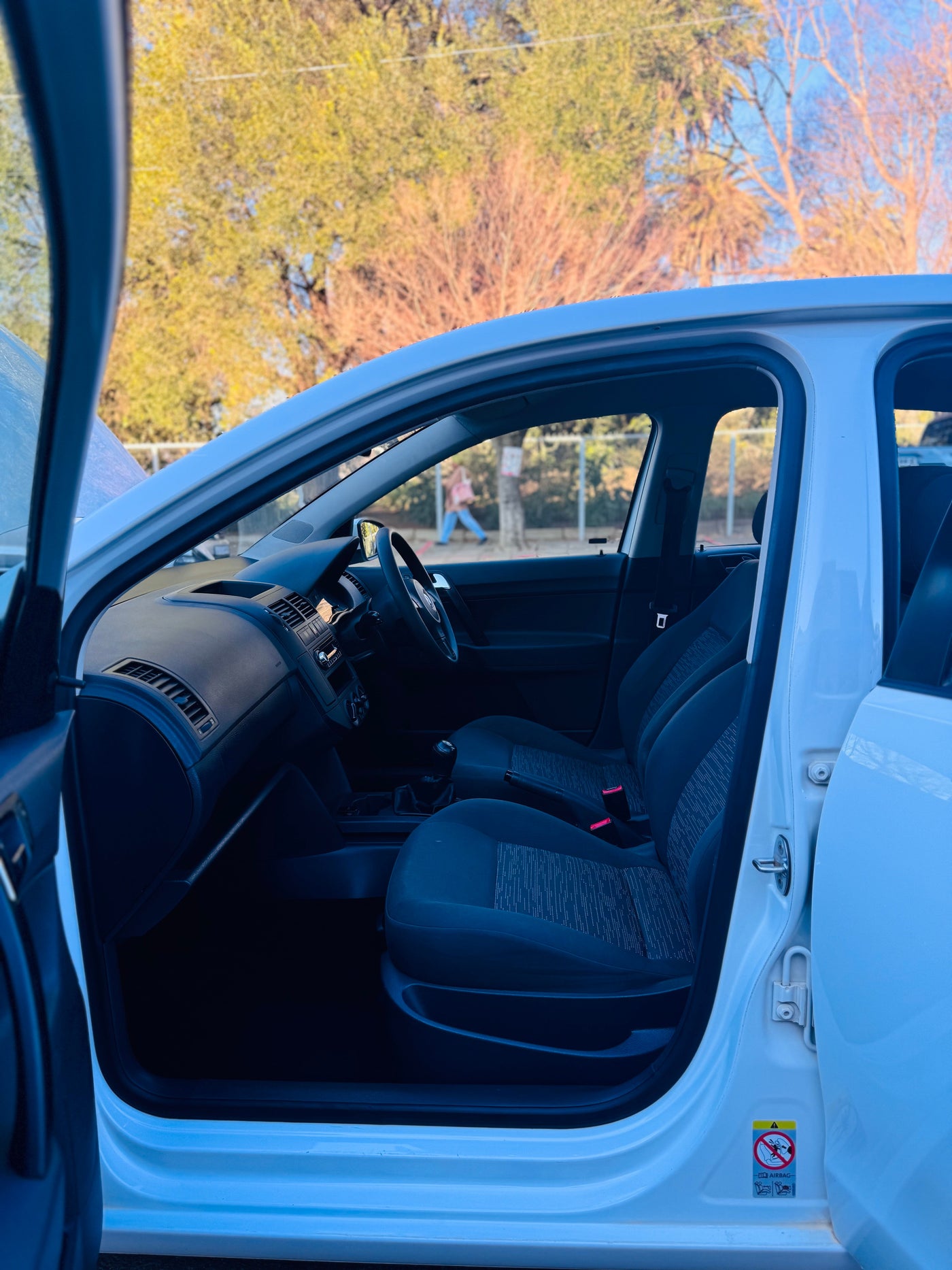 2015 POLO VIVO 1.4 TRENDLINE