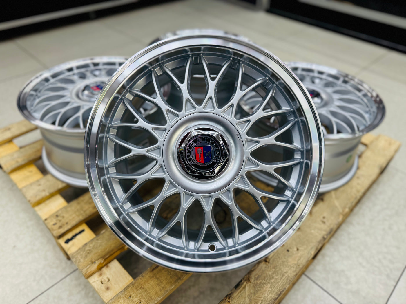 15” VURA BB5  4/100 & 4/108 or 5/100 & 5/114 multi PCD