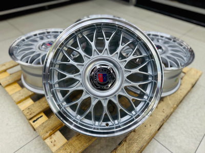 15” VURA BB5  4/100 & 4/108 or 5/100 & 5/114 multi PCD