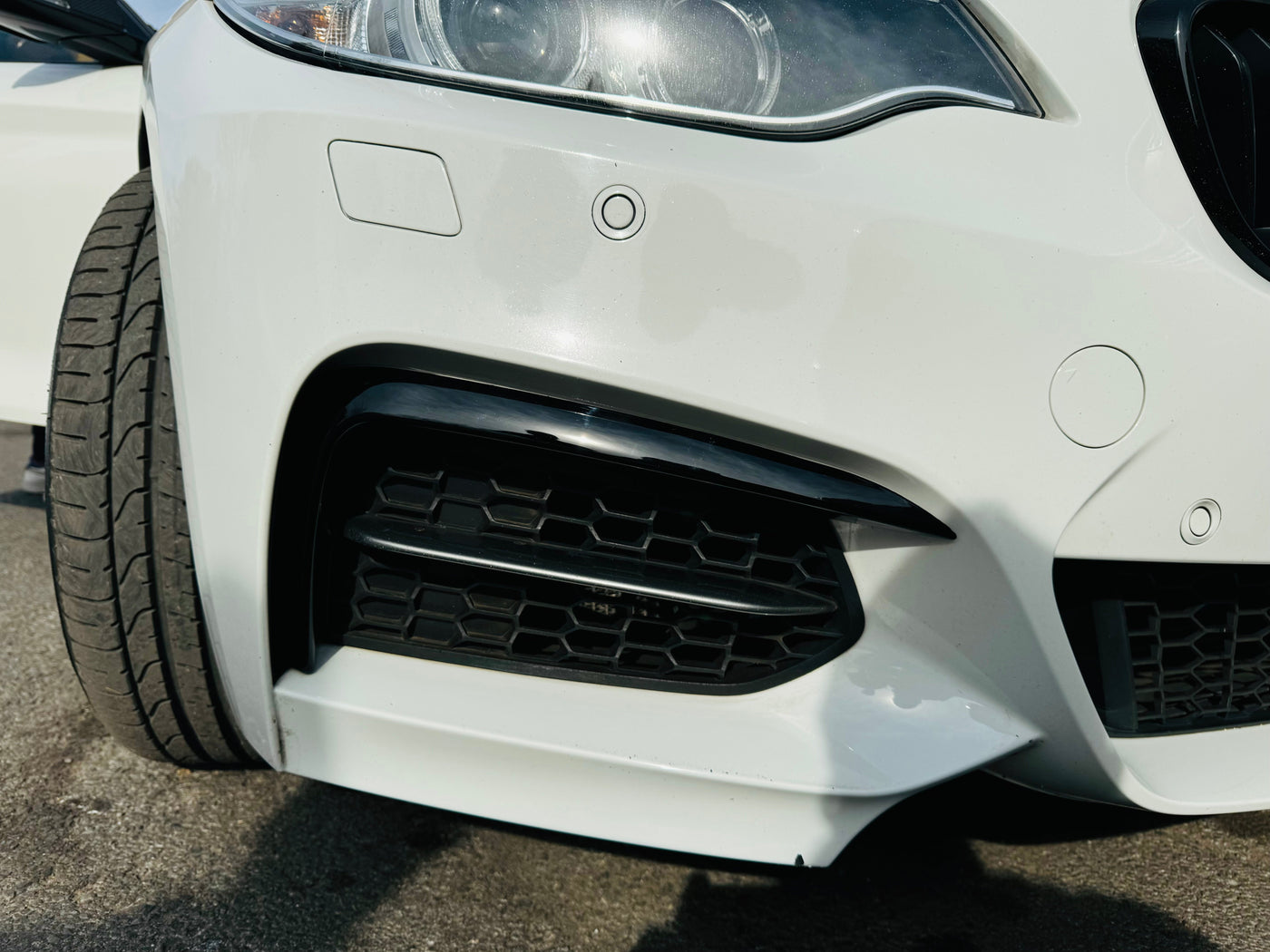 BM F22 FACELIFT MP GLOSS BLACK  BUMPER CANARDS