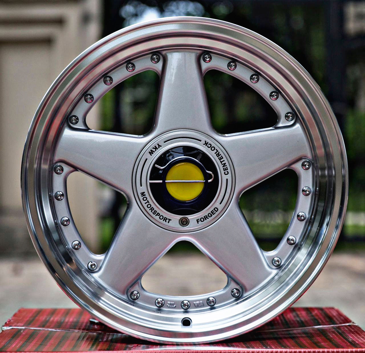 17” AS- 360 8.5/10j WHEELS