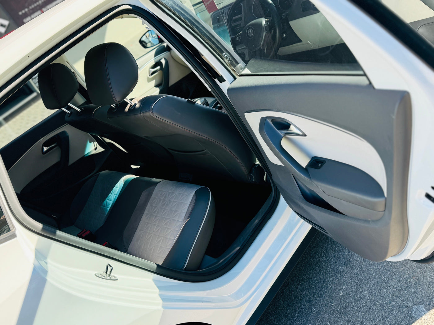 2016 POLO TSI BEATS EDITION