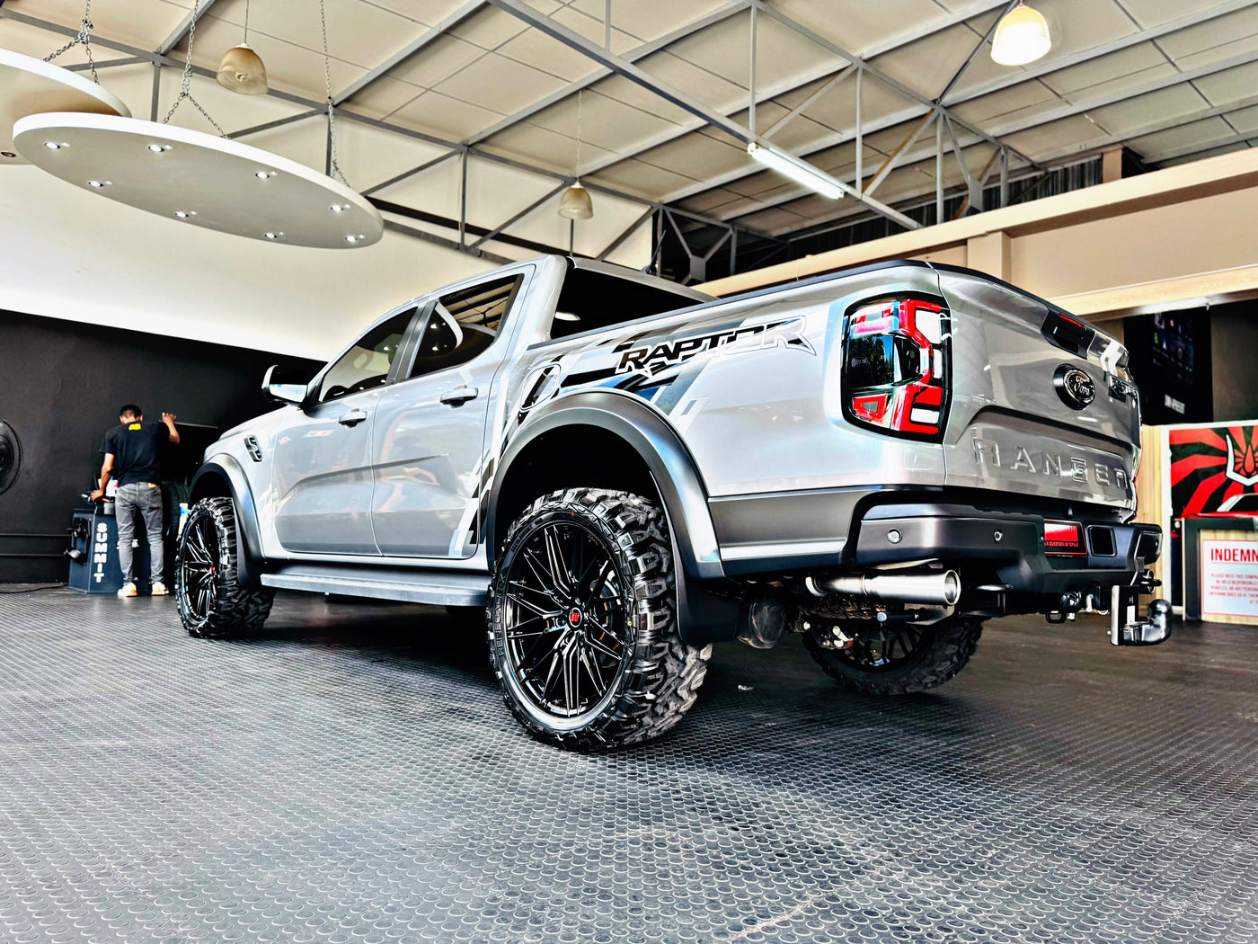 22”  AS-FORGED HJ0265  6/139 BAKKIE WHEELS GLOSS BLACK