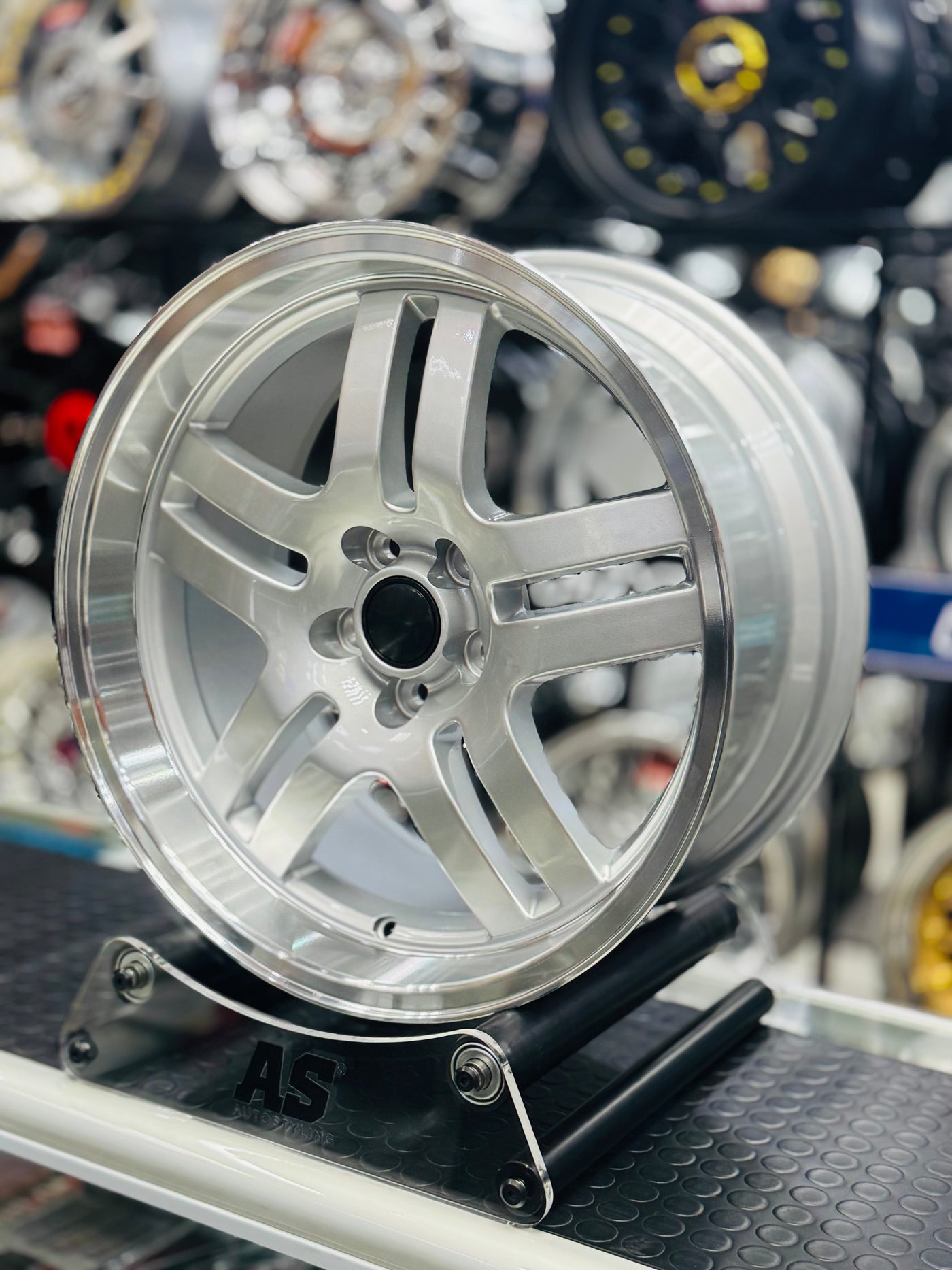 17" AS- TDI STEP  5/100 SILVER WHEELS