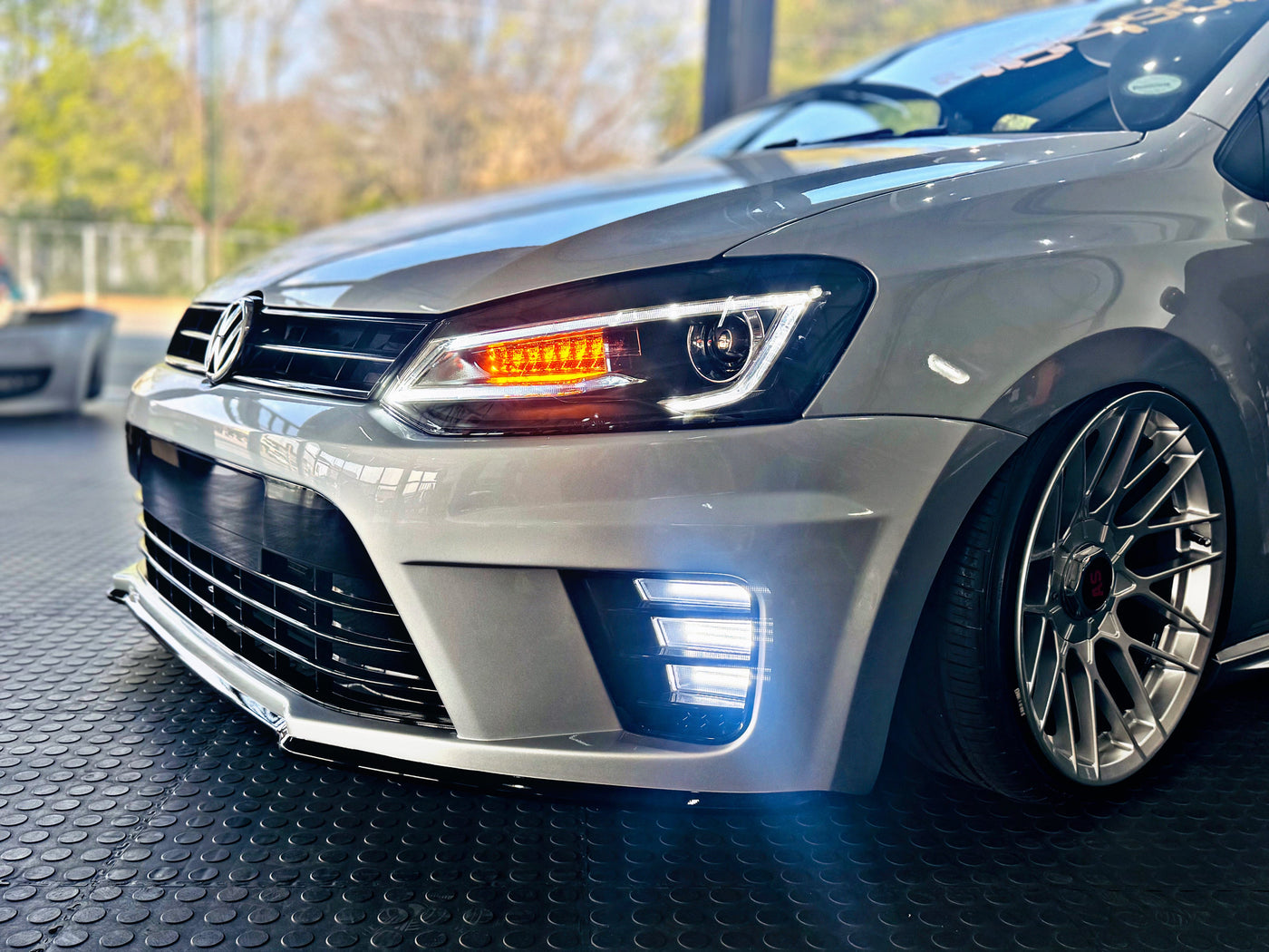 VLAND VW POLO 6 TUBE LED HEADLIGHT