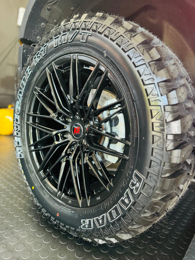 20” 33x12.5 RADAR RENEGADE R7 MUD TERRAIN WHITE LETTER TYRES