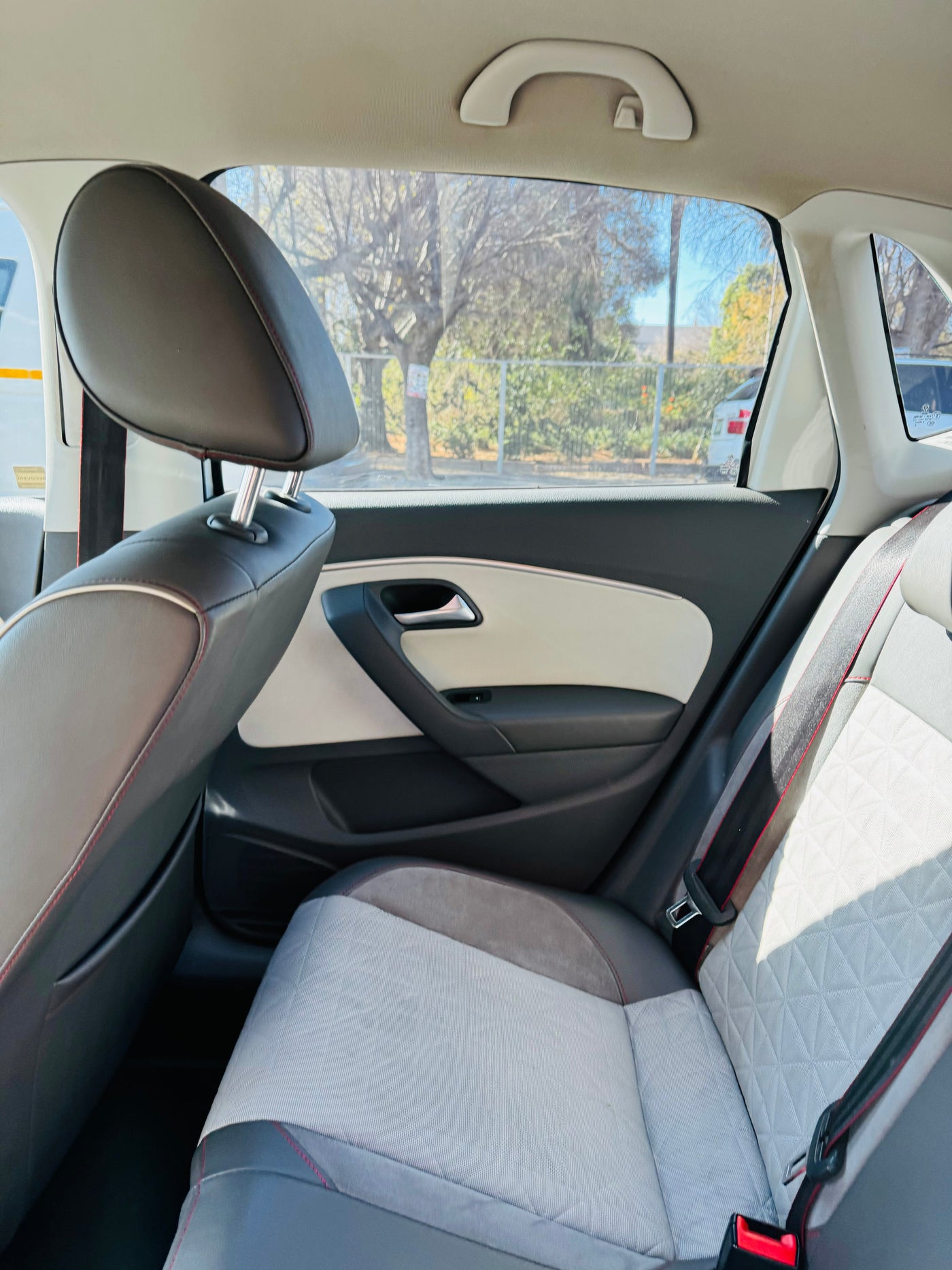 2016 POLO TSI BEATS EDITION