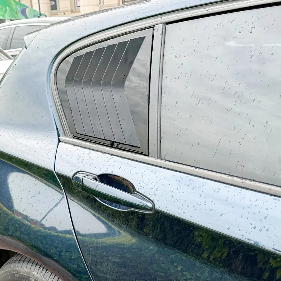 BM F20 1-Series (11-19) Gloss Black Plastic Side Window Louver