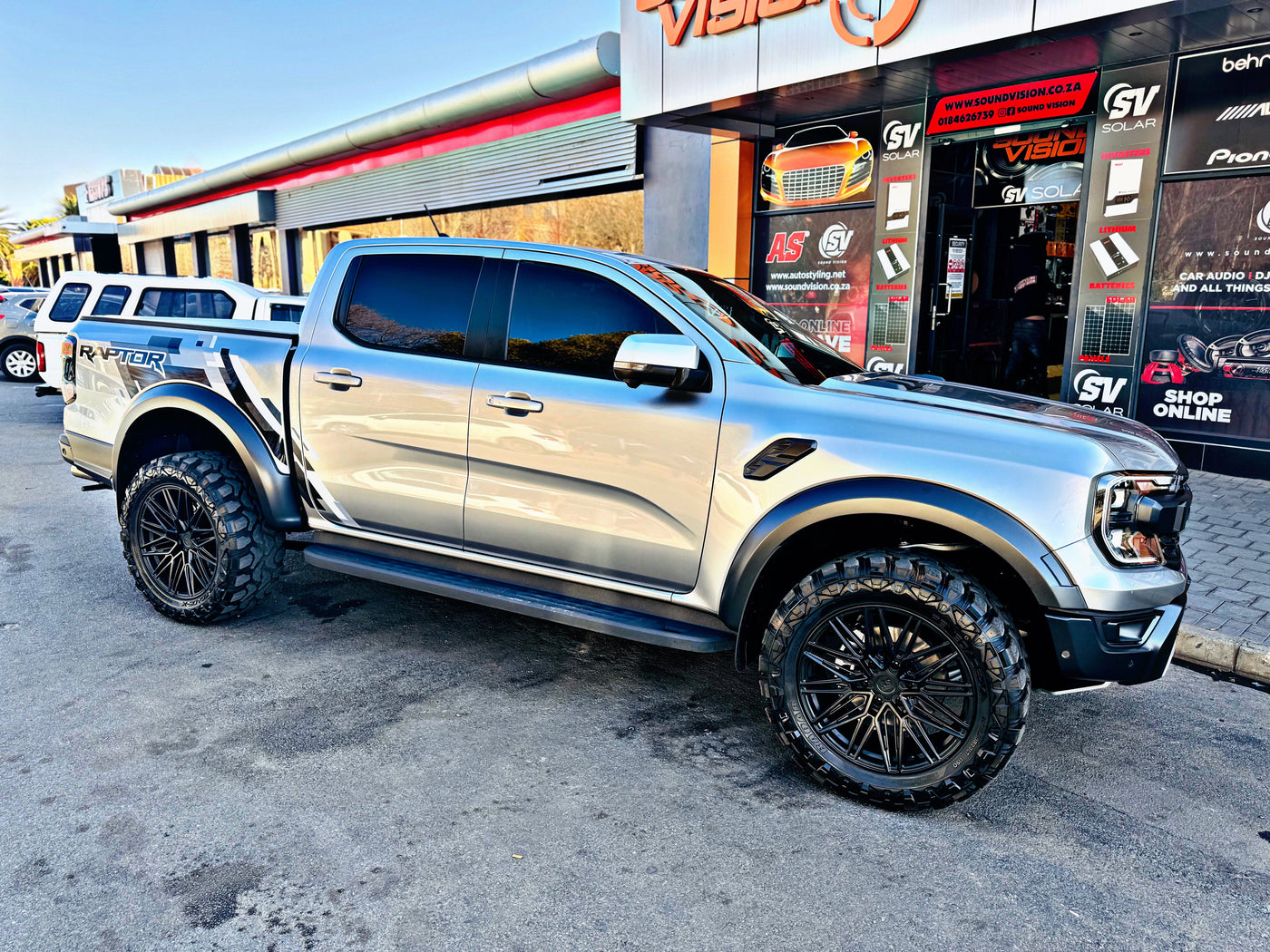 RADAR RENEGADE-X MUD TERRAIN 33”x12.5 R22