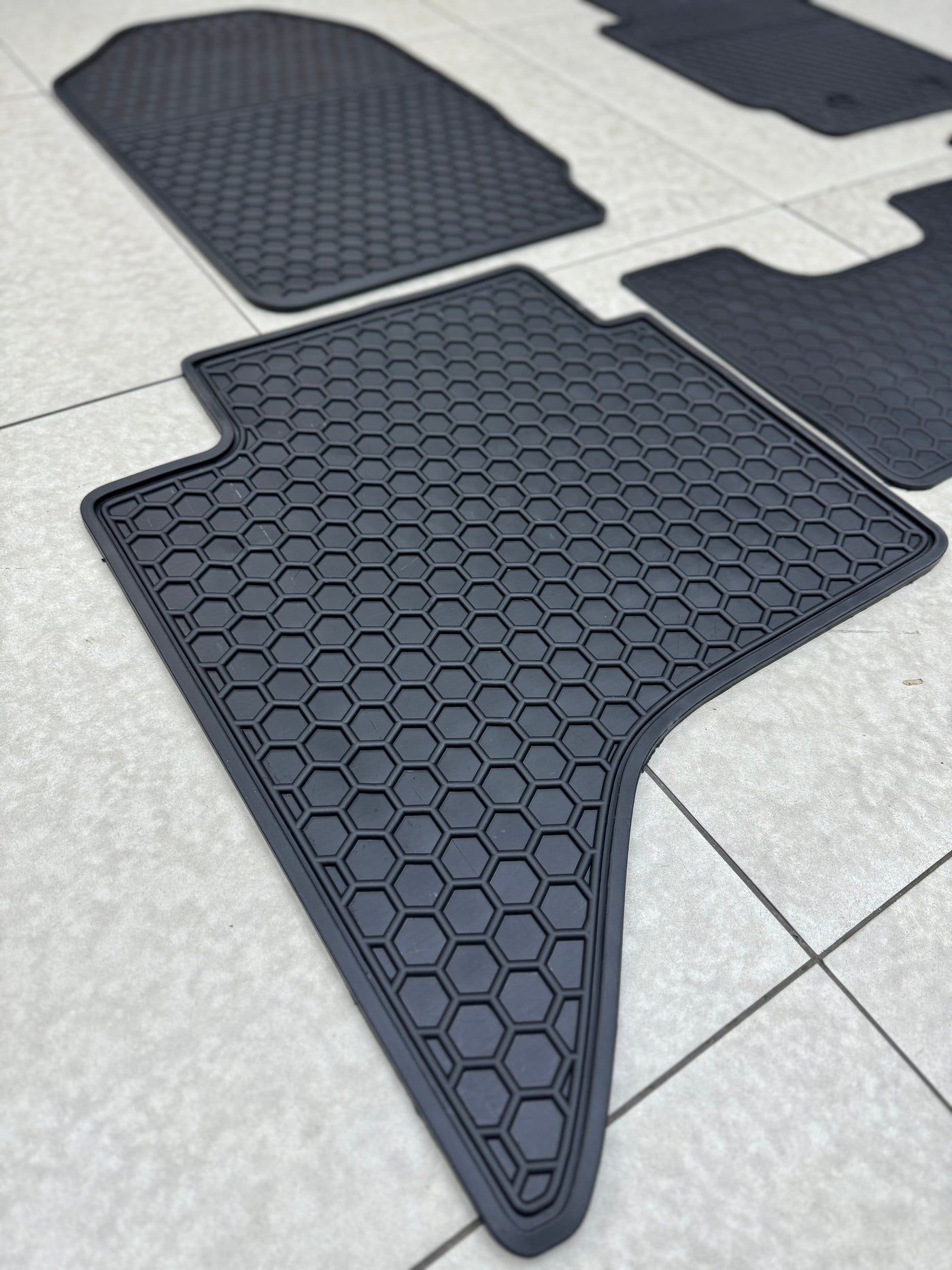 FORD RANGER NEXT GENERATION 2023+ RUBBER MATS 5pce set