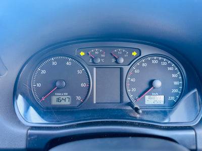 2015 POLO VIVO 1.4 TRENDLINE