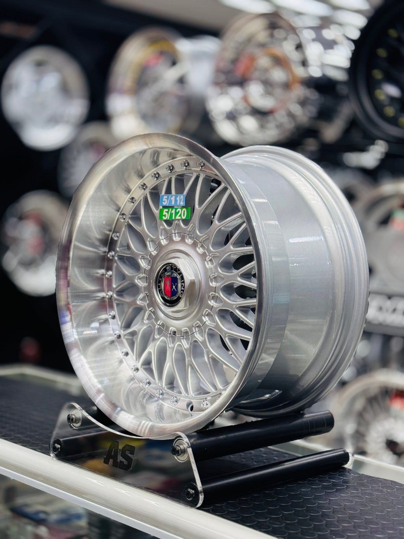 17” AS-SCORPION 8/9j 5/120 & 5/112 SILVER STUDS