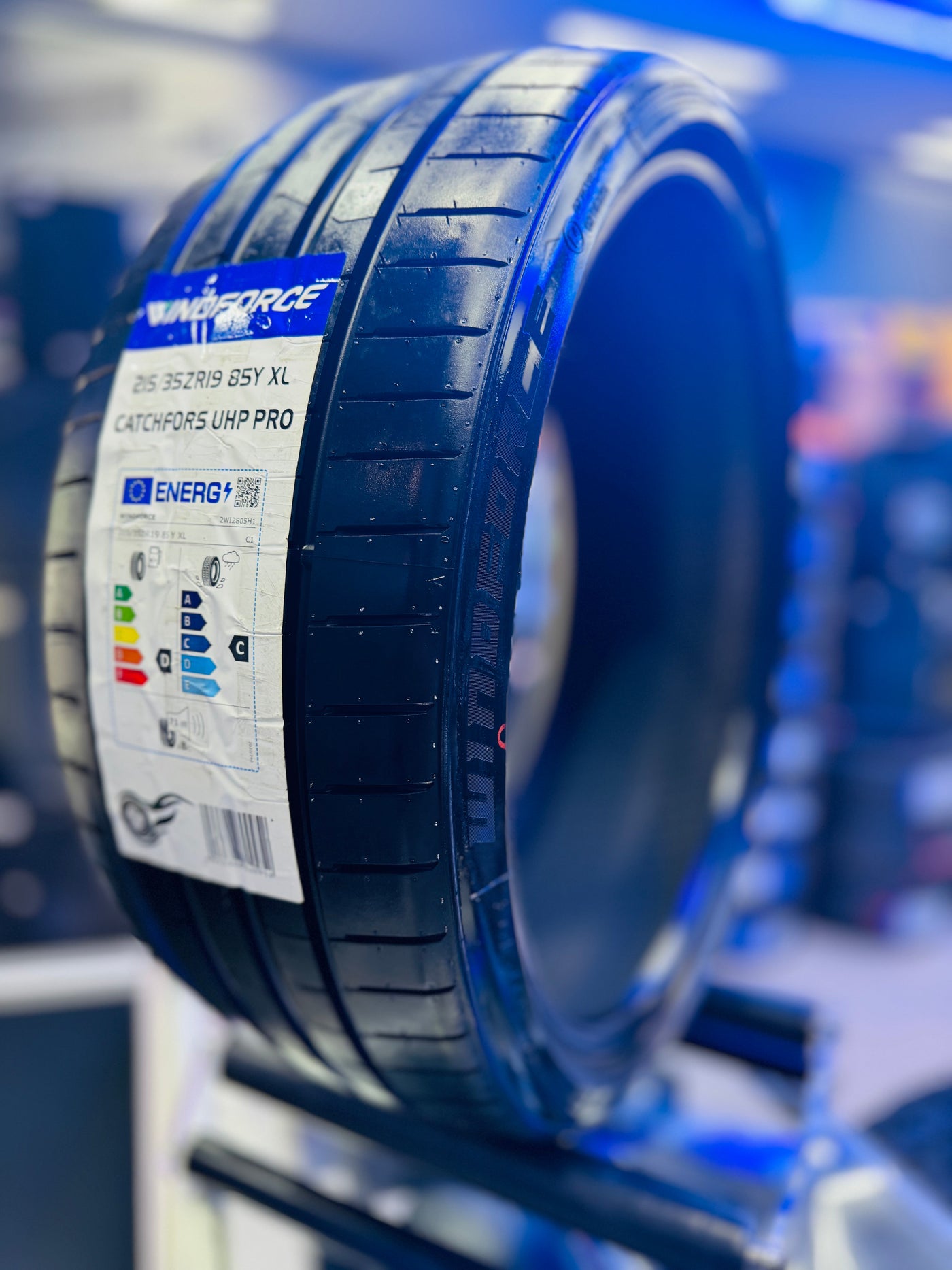 215/35/19 WINDFORCE TYRE