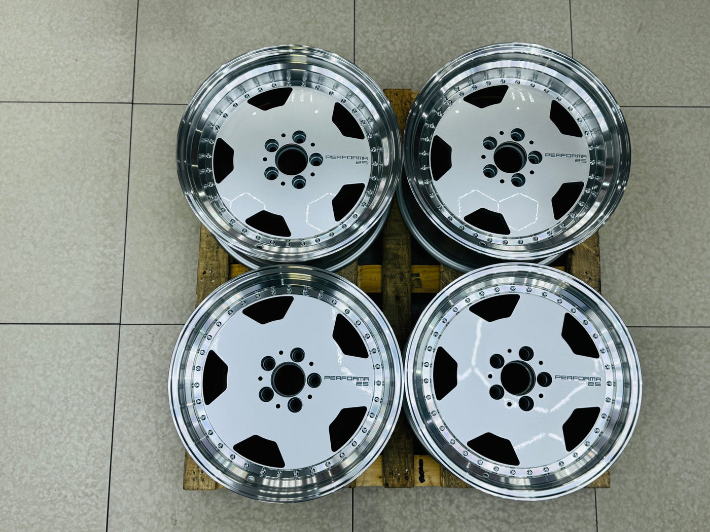 18” AMG PERFORMA 5-112