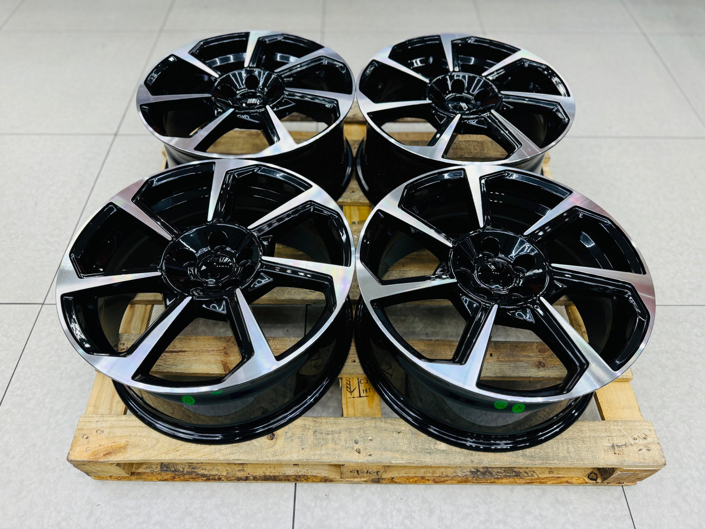18” AUDI  TTRS   5/112