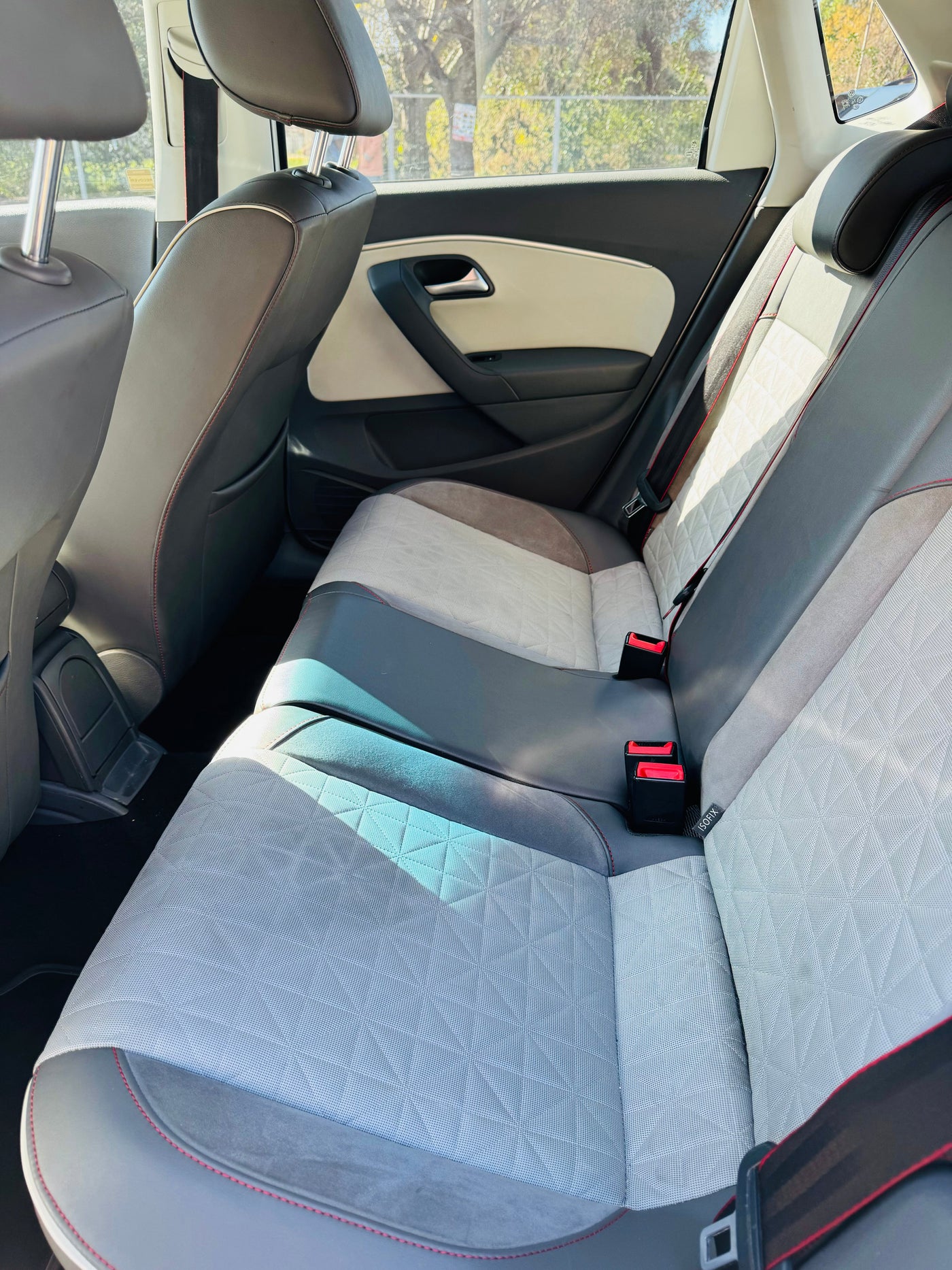 2016 POLO TSI BEATS EDITION