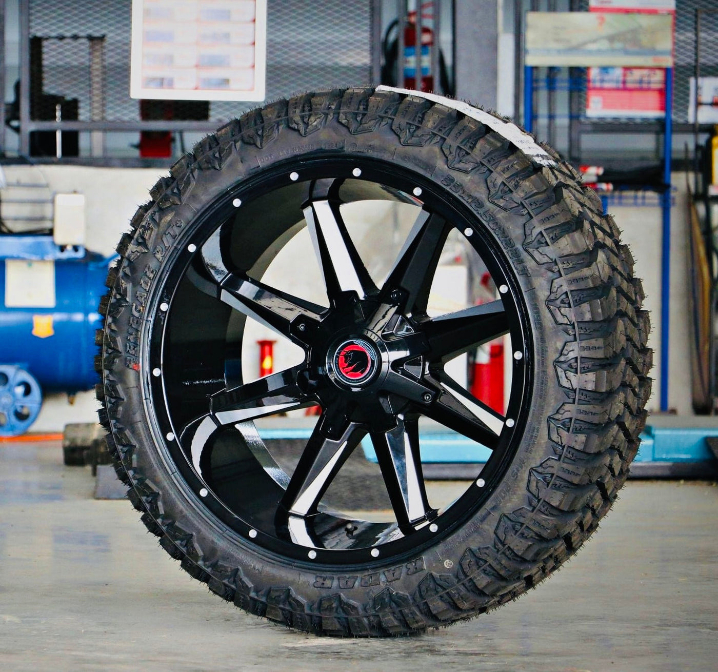 RADAR RENEGADE-X MUD TERRAIN 33”x12.5 R22