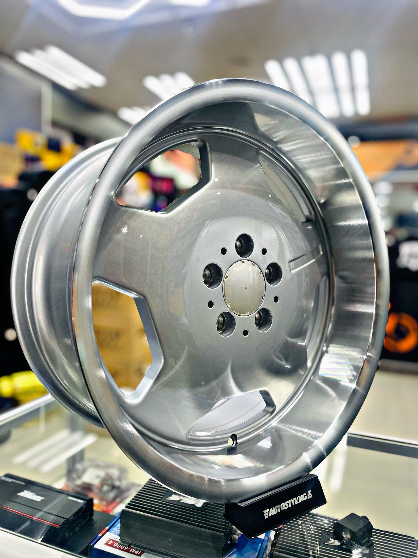 18” F60632 Monoblocks 5x112