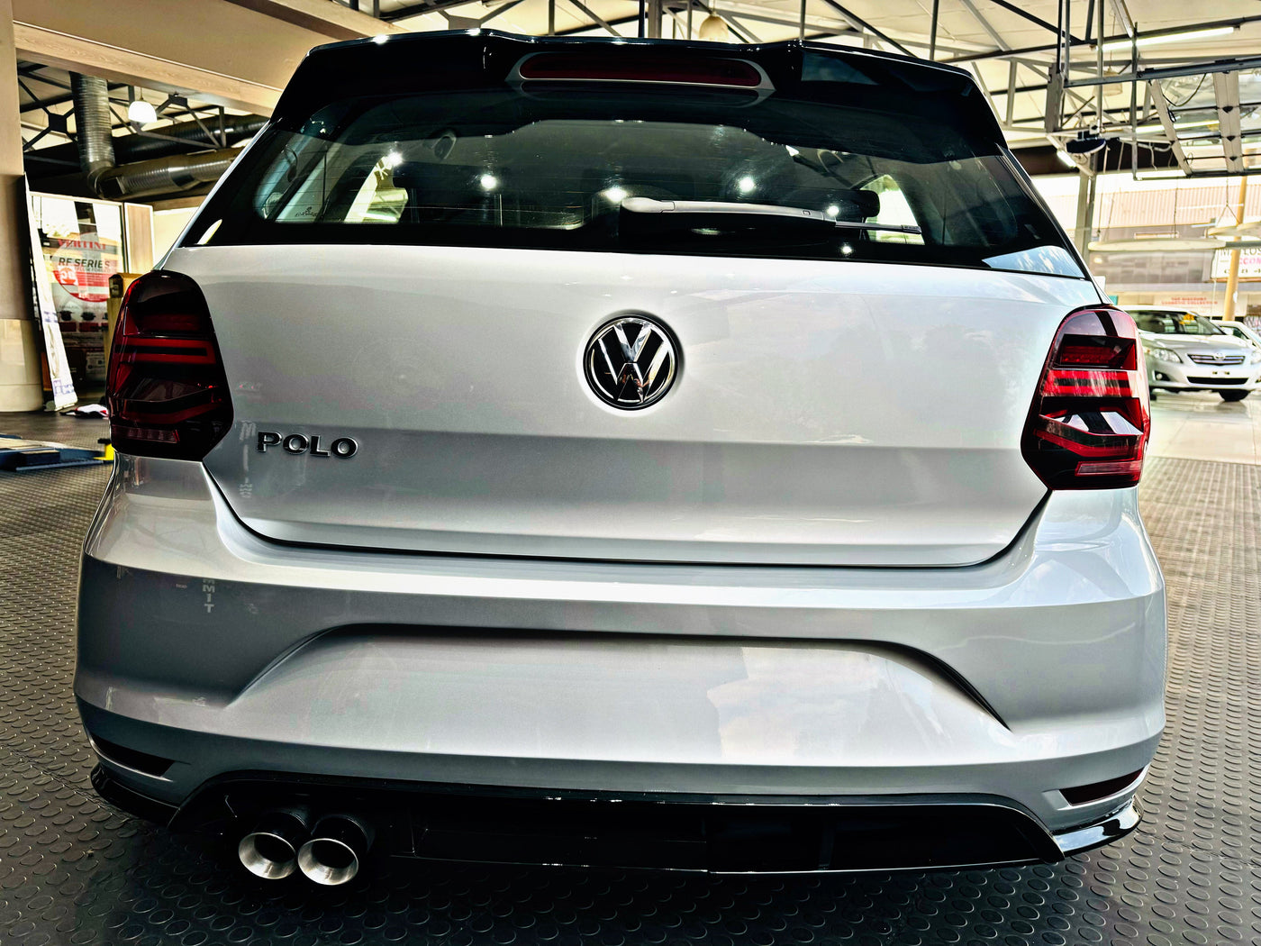 VLAND VW POLO 6 LED TAIL LIGHT SMOKED EDITION