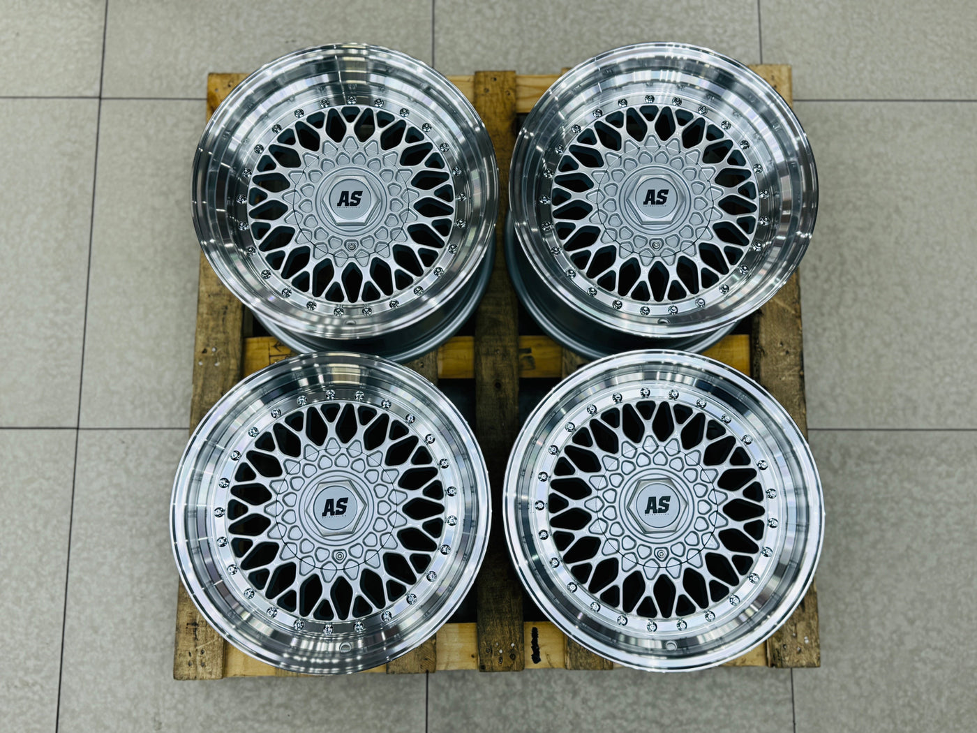 17” AS-MESH 8.5/10j 4/100 4/114 SILVER
