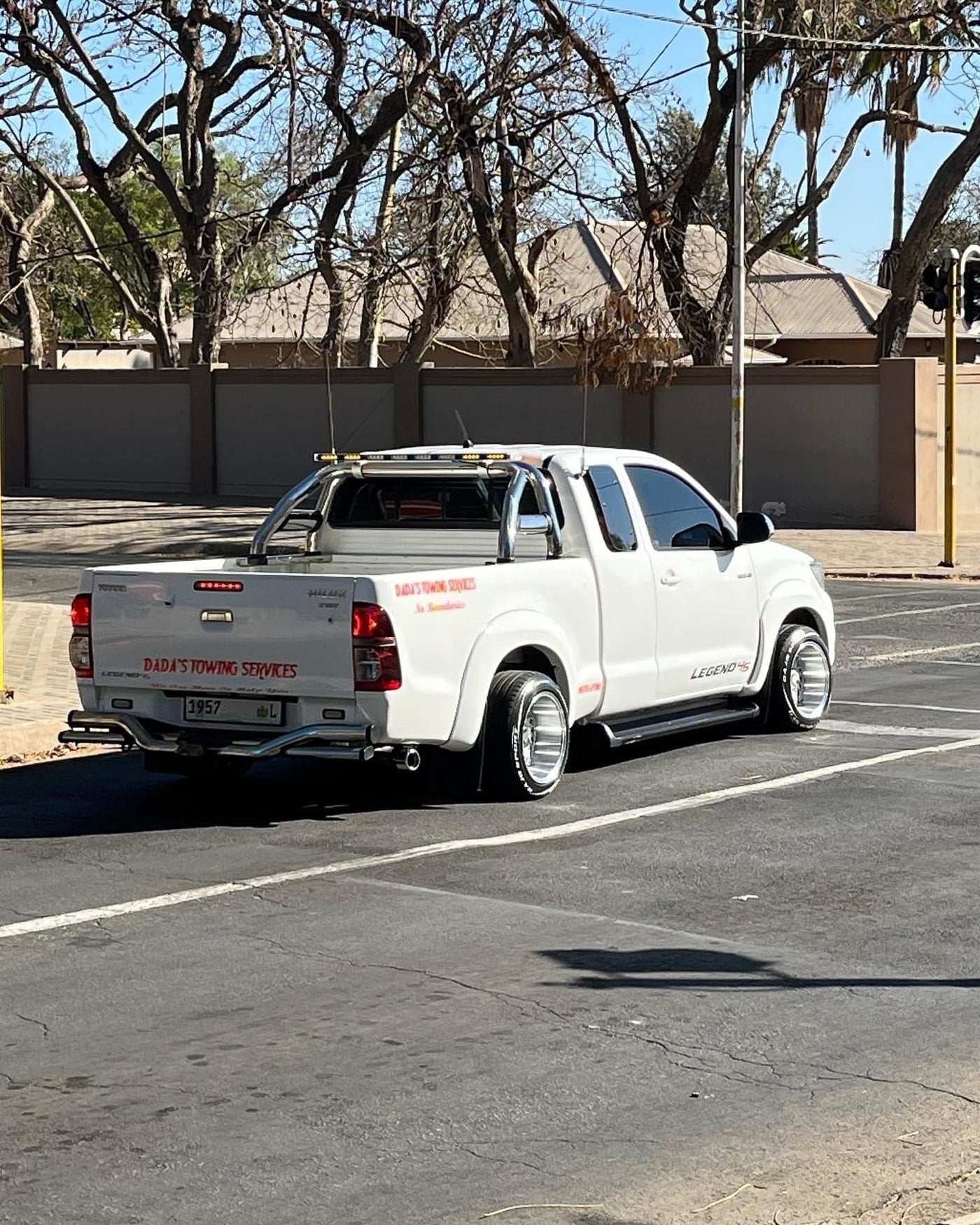 225/50/15 VITOUR NEO DAJO SPORT WHITE LETTERS