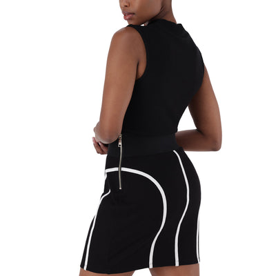 GRACIE TURTLE NECK TOP WITH POPPERS BLACK