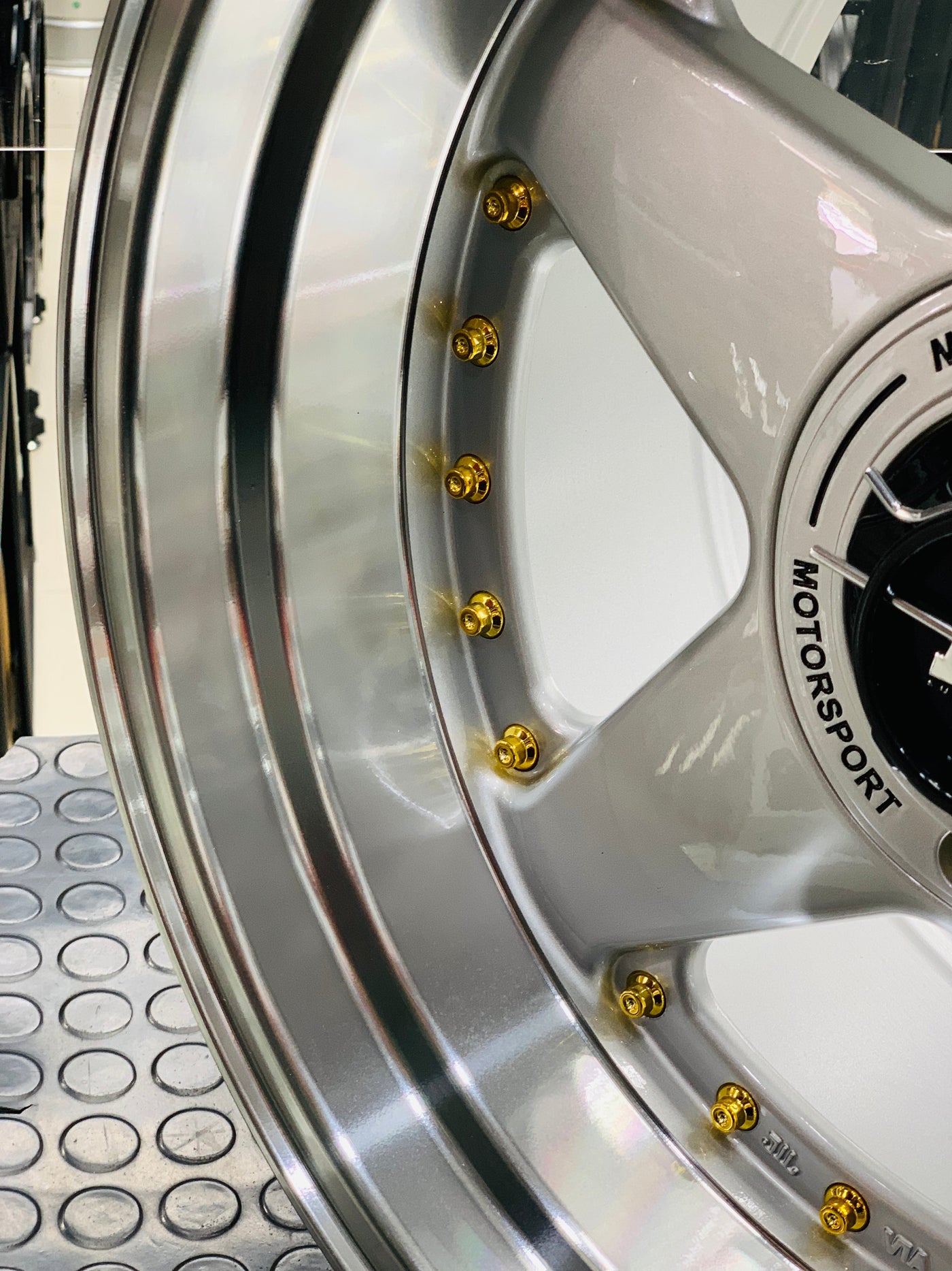 17” AS- 360 8.5/10j WHEELS