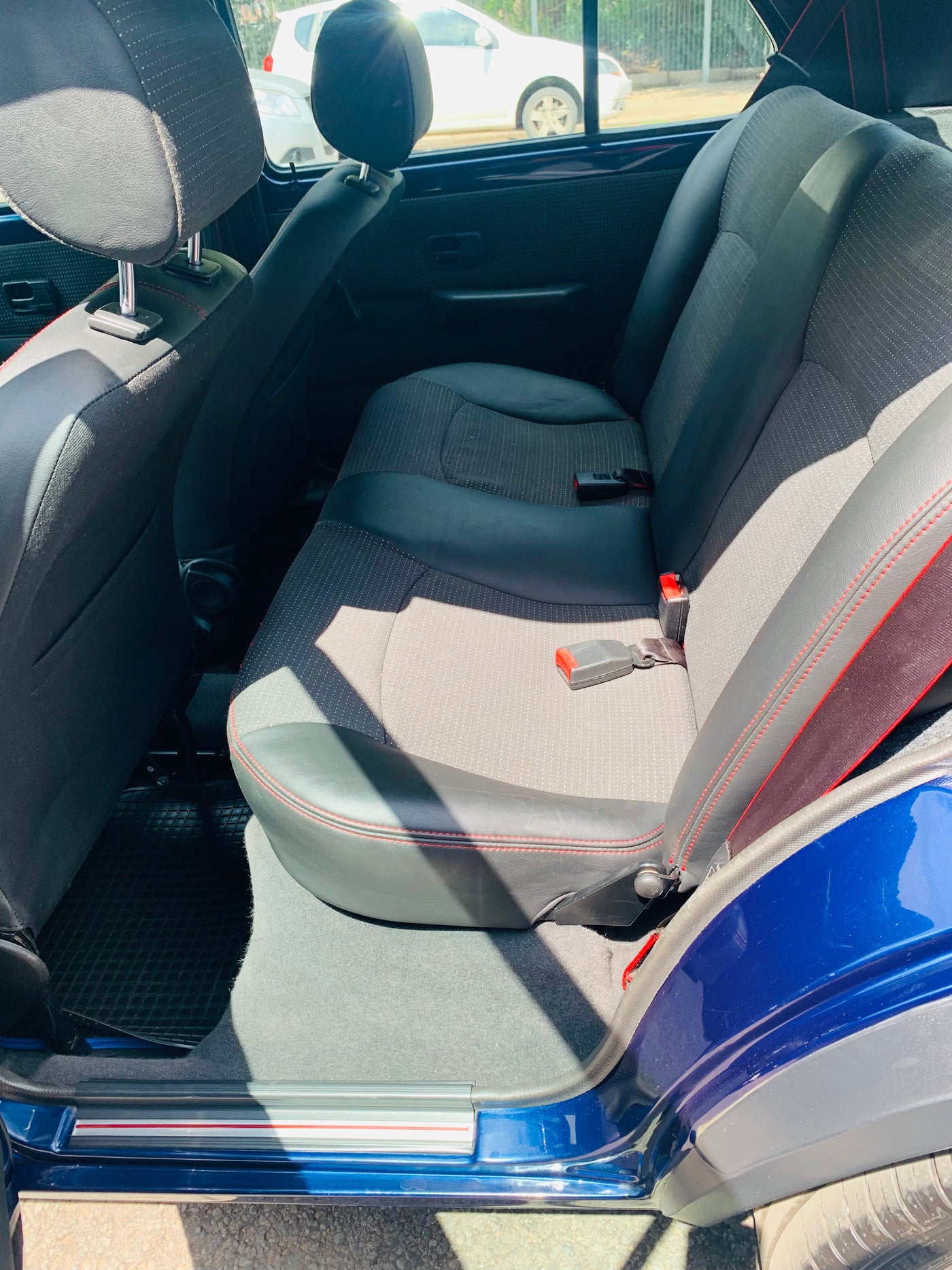 MK1 LIMITED EDITION 560/1000 1.6i AC & AIRBAG SPEC