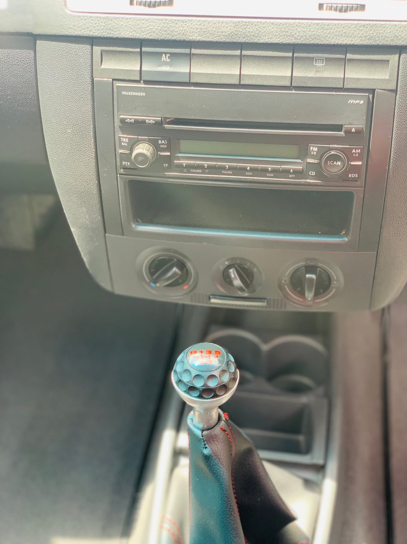 MK1 LIMITED EDITION 560/1000 1.6i AC & AIRBAG SPEC