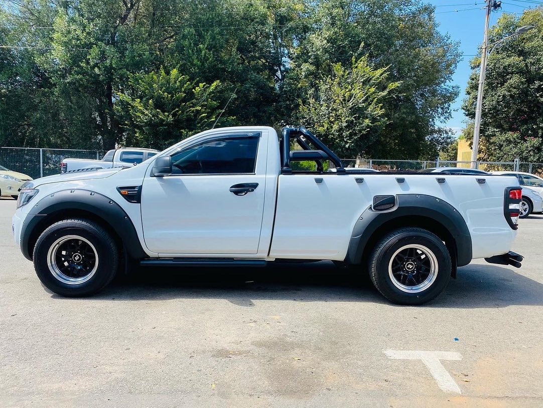 Universal side steps single cab black