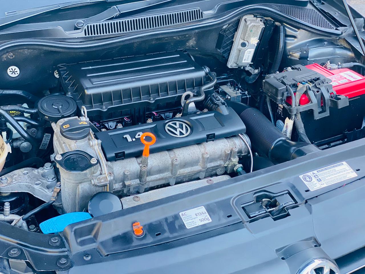 2011 POLO 6 1.4i R125000 / R135000