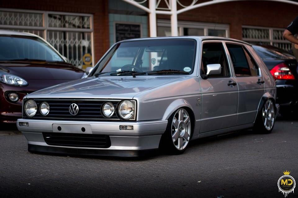 UNIVERSAL CORRADO LIP