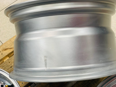 17” AS-MODENA SILVER 4/100 & 5/100- PREOWNED SET