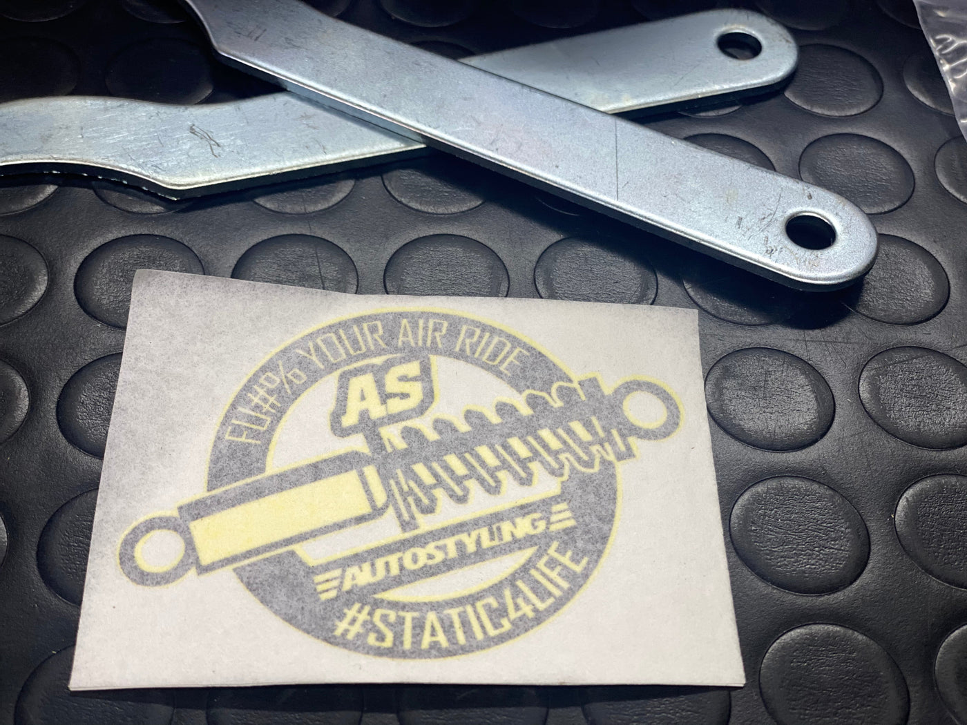 UNIVERSAL SLEEVE OVERS