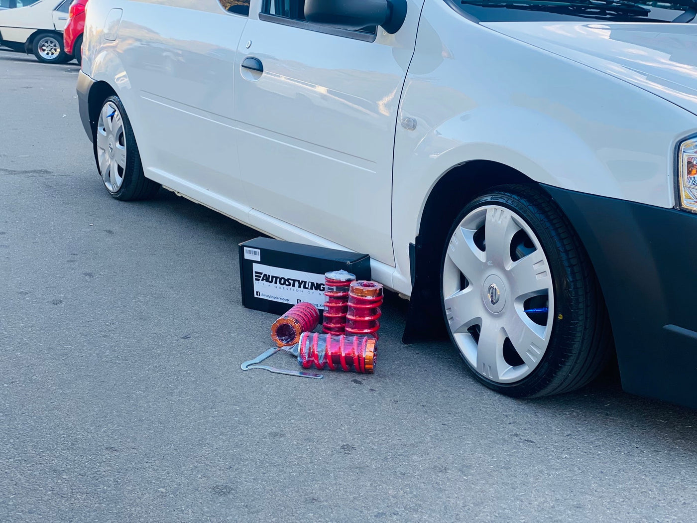 UNIVERSAL SLEEVE OVERS