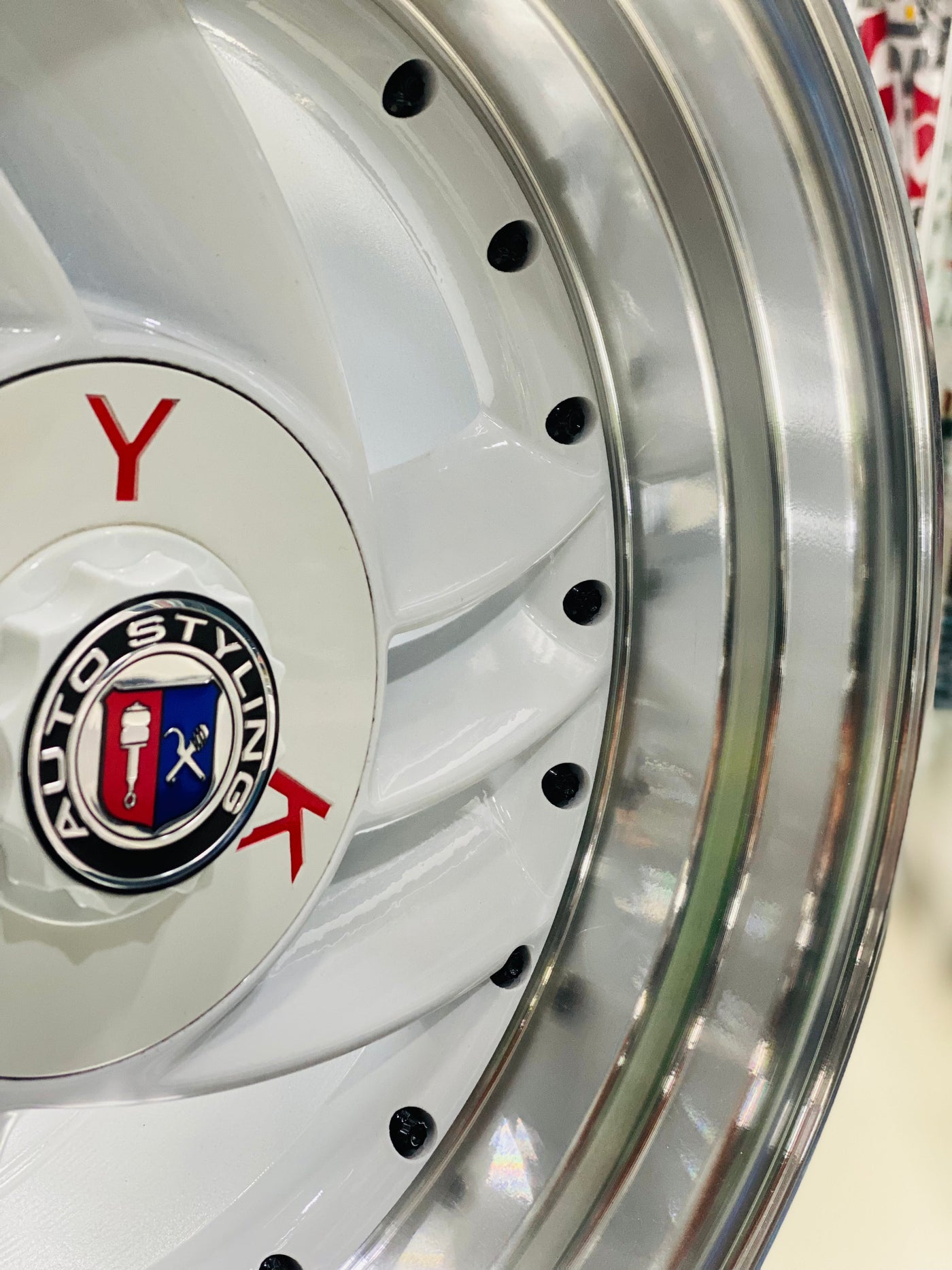 15” AS- 5708 WHITE  4/100 & 5/100