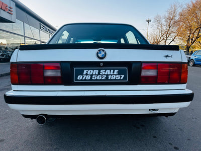 1990 BMW E30 320i Manual