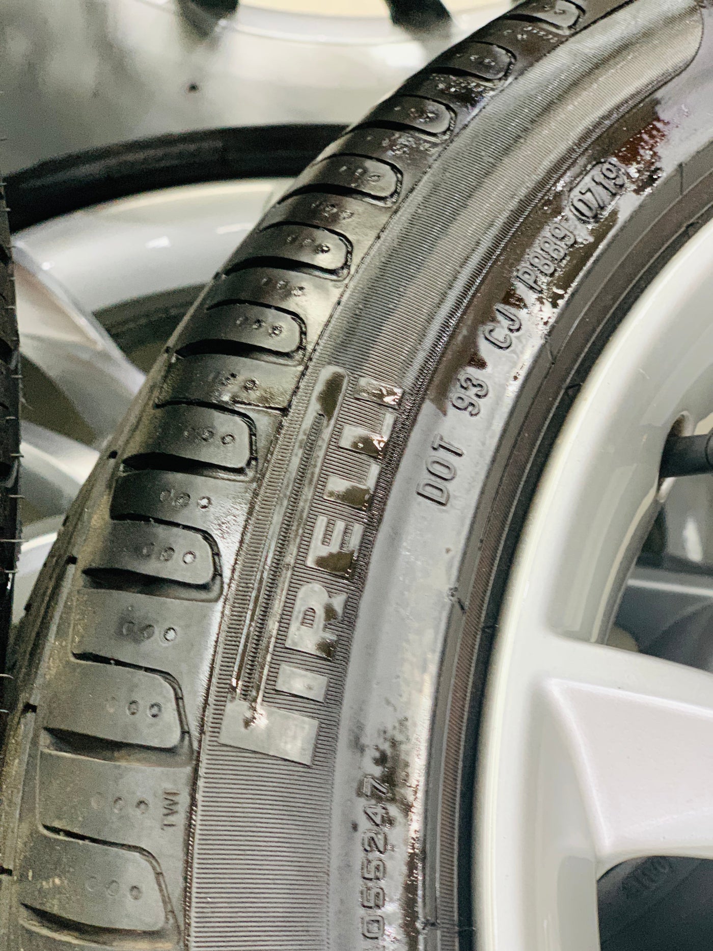 17” OEM AUDI 5/112 pre owned mags & tyres