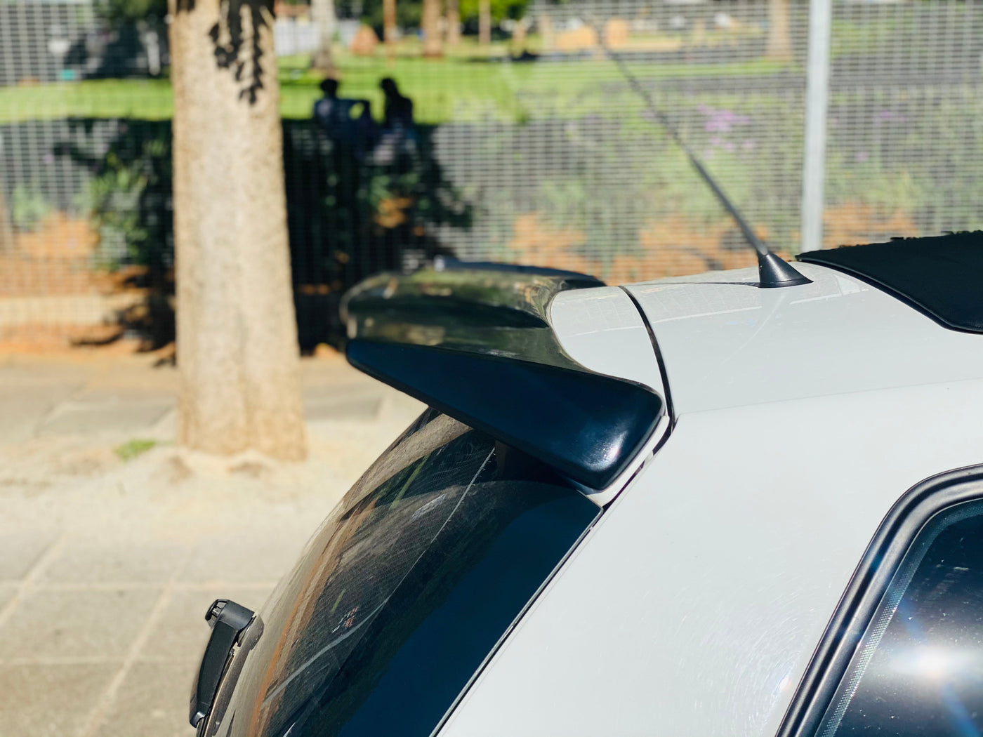 POLO 9N & VIVO BATMAN WING