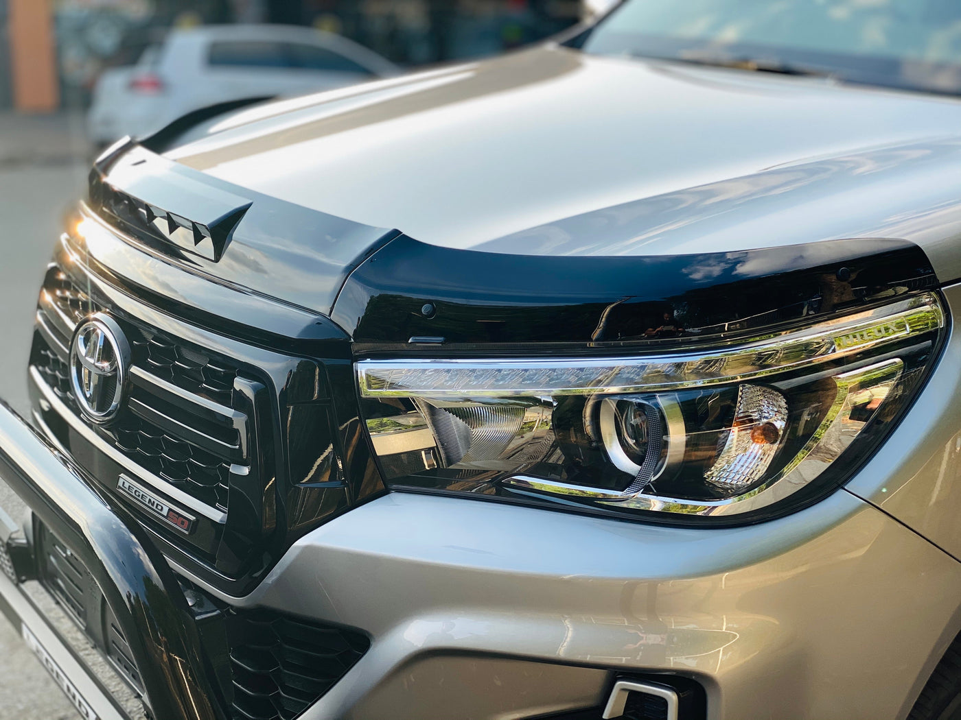 HILUX REVO GRAVEL GUARD BONNET PROTECTOR GLOSS BLACK